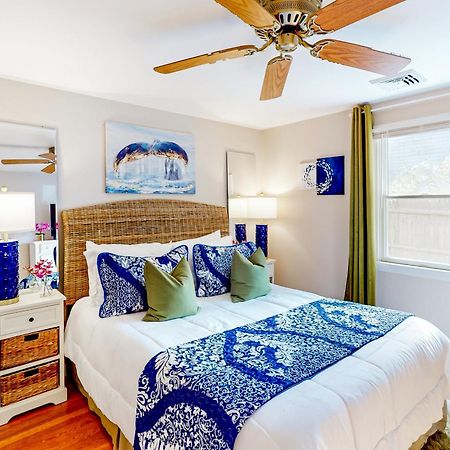Vila Blue Octopus Hideaway West Yarmouth Exteriér fotografie